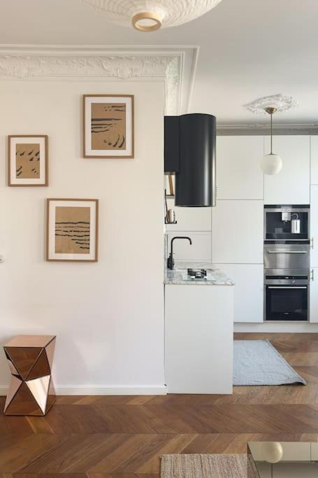 Apartment Mid-century, Artistic Apartment, National Stadium *